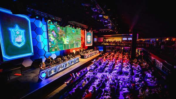 它背后是整 它背后是整